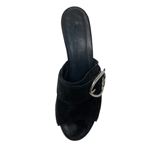 CHANEL Black Suede Heart Buckle Open Toe Wedge SINGLE LEFT SHOE - Size 9.5 - Picture 5 of 11